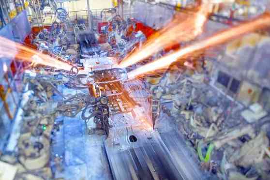 Toyota to temporarily suspend Japan car production image