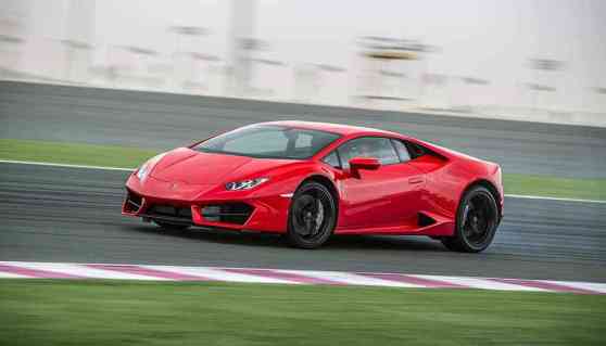 Record 3,245 cars sold by Lamborghini in 2015 image
