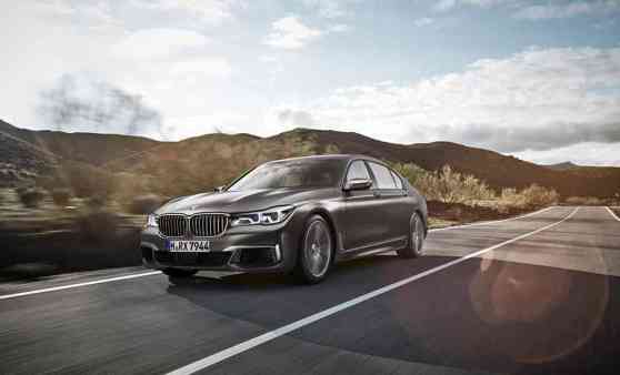 BMW beefs up M lineup with M760i xDrive image