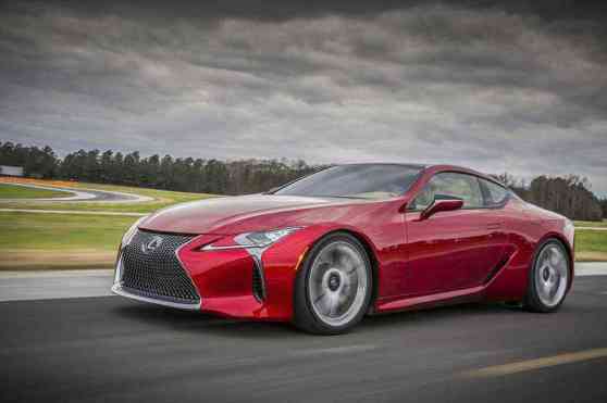 Lexus LC 500 features Michelin Pilot Super Sport tires image