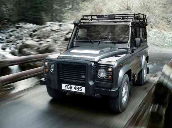 Report: Next-gen Land Rover Defender could be delayed until 2019 image