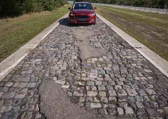 New Ford test center simulates worst roads in the world image