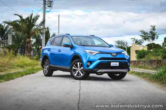 2016 Toyota RAV4 4x4 Premium image