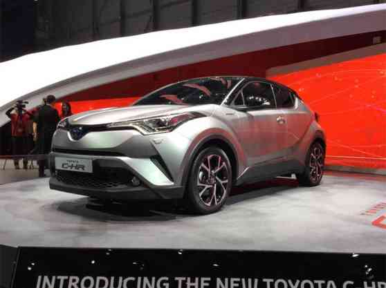 Geneva 2016: Toyota C-HR small crossover debuts image