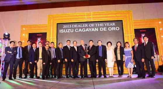 Isuzu CDO bags 2015 Dealer of the Year award image