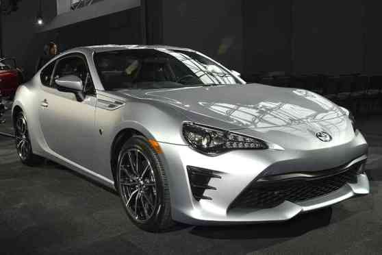 New York 2016: Scion FR-S reborn as Toyota 86 image