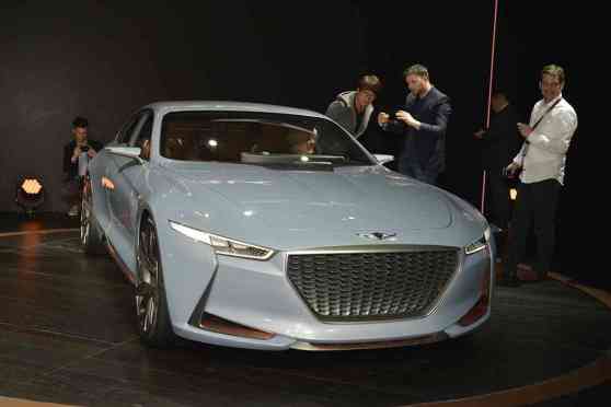 New York 2016: Genesis unveils future 3-Series fighter image