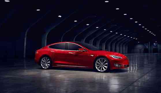 Tesla gives Model S a new look for 2016 image