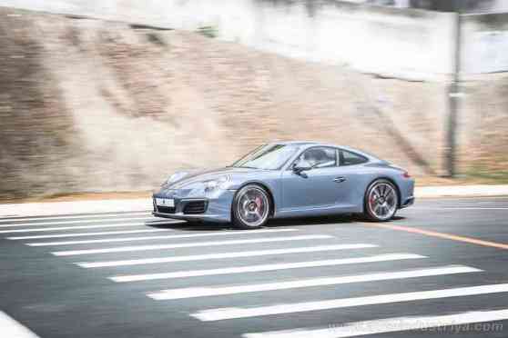 2016 Porsche 911 Carrera S image