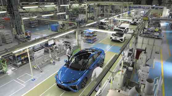 Toyota to fully resume production in Japanese plants on Friday image