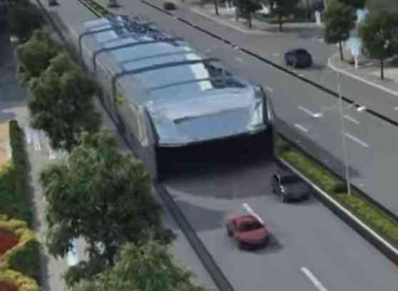 New Chinese bus concept straddles over traffic image