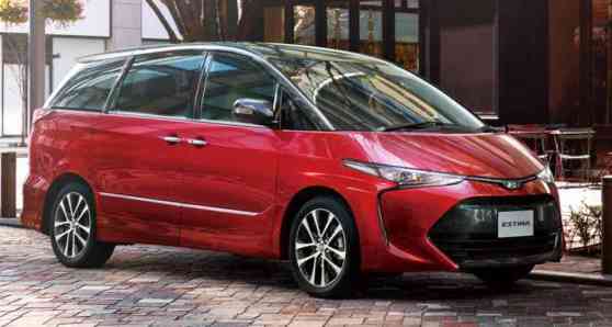 Refreshed 2016 Toyota Previa breaks cover image