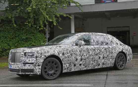 Spied: 2018 Rolls-Royce Phantom seen inside and out image