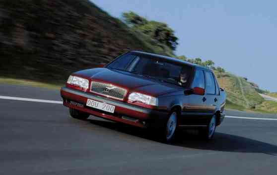 Volvo celebrates 25 years of the 850 series image
