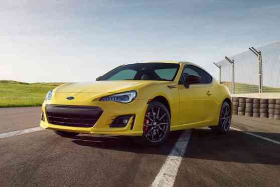 Subaru unveils 2017 BRZ Series Yellow Special Edition image