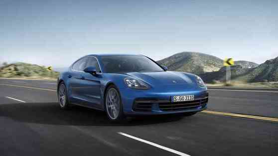2017 Porsche Panamera makes world premiere image