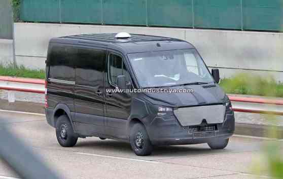 Spied: 2018 Mercedes-Benz Sprinter test mule sighted image