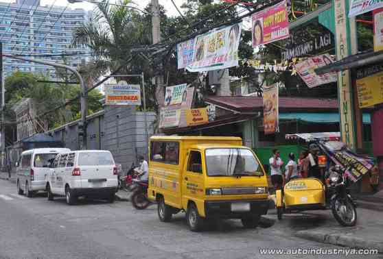 MMDA to remove illegally parked vehicles on all Metro Manila roads image