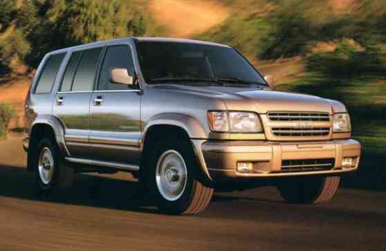 Isuzu Philippines offers free check-up to longtime customers image