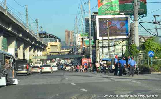 PNP-HPG, MMDA launch Task Force EDSA to solve traffic woes image