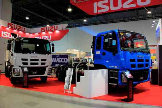 Isuzu showcases heavy-movers at 2016 Bus and Truck Show image