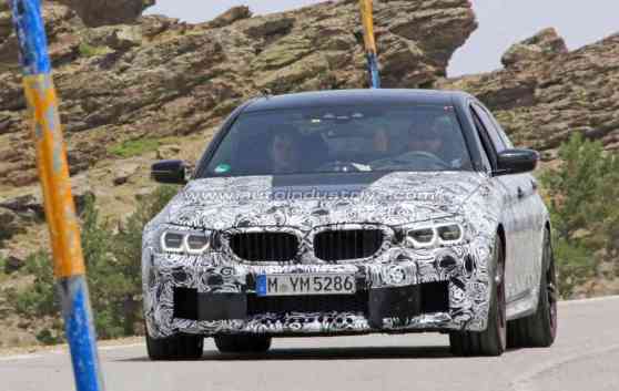 Spied: 2018 BMW M5 undergoes warm weather testing image