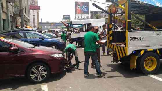 MMDA tows more than a thousand vehicles in one month image