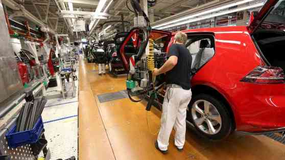 Volkswagen, suppliers resolve dispute following production halts image