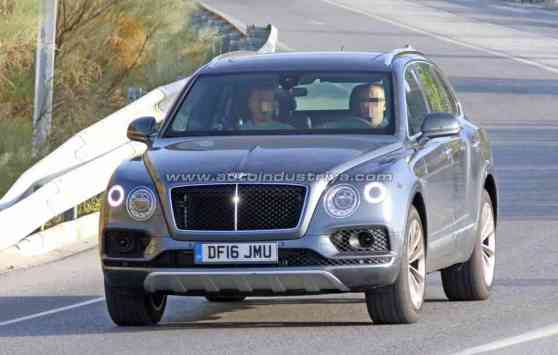 Spied: Diesel-driven Bentley Bentayga caught testing image