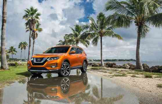 2017 Nissan Rogue gets tech, safety upgrades image