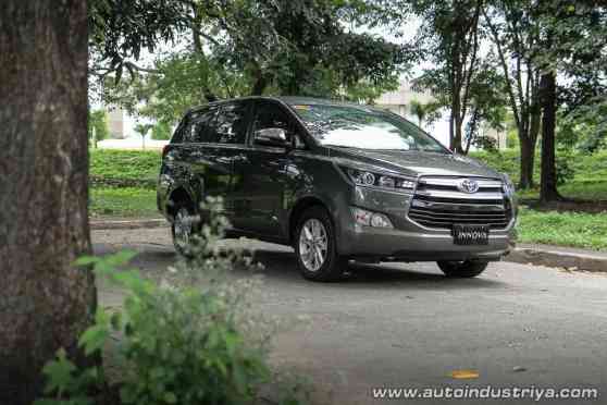 2016 Toyota Innova 2.8 V AT image