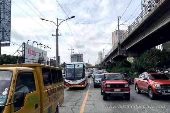 Metro Manila Council to suspend coding window hours on EDSA, C-5 image