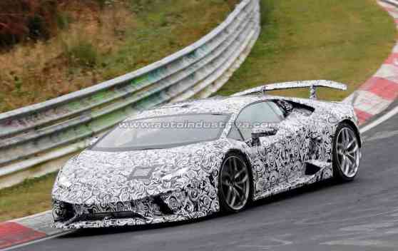 Spied: Lamborghini Huracan gets Superleggera treatment image