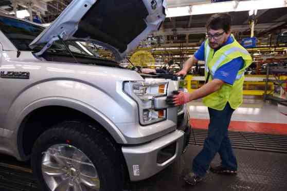Low demand prompts Ford to halt F-150, Escape production image