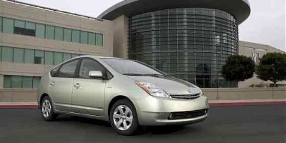 Toyota Worldwide Hybrid Sales Top One Million Units image