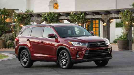 Toyota Highlander gets a refresh for 2017 image