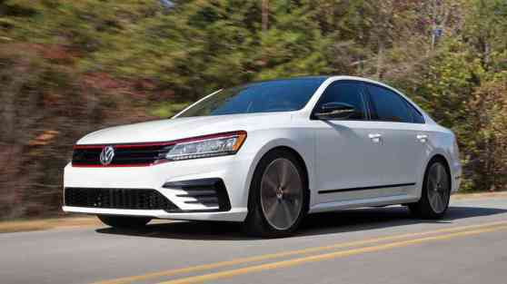 LA 2016 Preview: VW updates the Passat with new GT Concept image