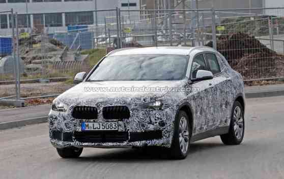 Spied: BMW X2 spotted with lighter camo image