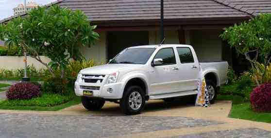 Cross-country by Isuzu X-Max image