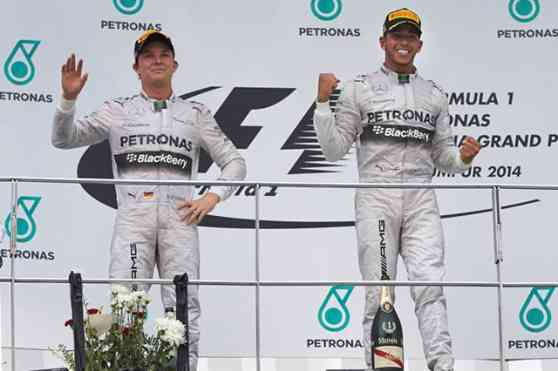 Hamilton dominates the 2014 Malaysian Grand Prix image