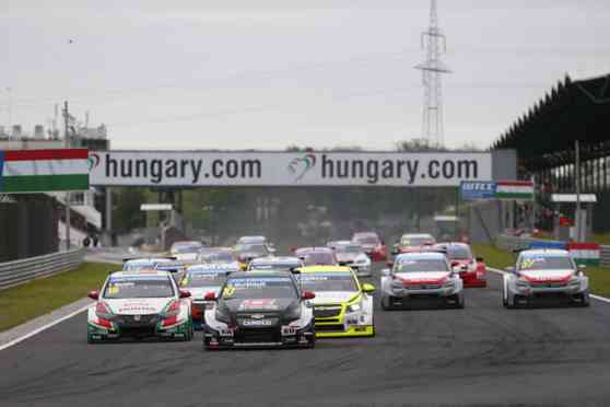 2014 WTCC: Morbidelli ends Citroen winning streak in Hungary image