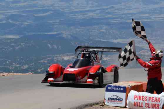 Mitsubishi MiEV Evolution III dominates EV division at 2014 Pikes Peak image
