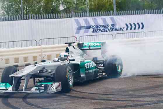 Report: Mercedes-Benz to leave F1 if V8 engines are to be used again image