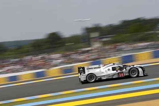 Porsche to enter a third 919 Hybrid LMP1 race car for 2015 Le Mans image