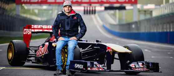 Scuderia Toro Rosso confirms Carlos Sainz Jr. for 2015 image