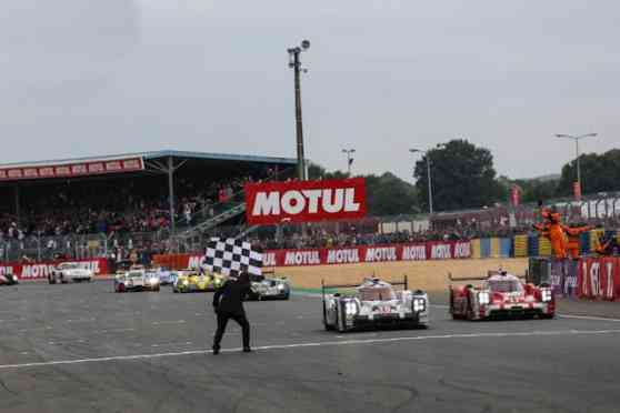 Porsche breaks Audi's Le Mans winning streak with 1-2 finish image