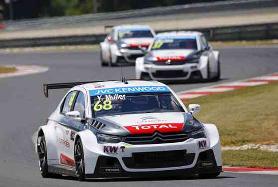 WTCC 2015: Citroen dominates race in Slovakia image