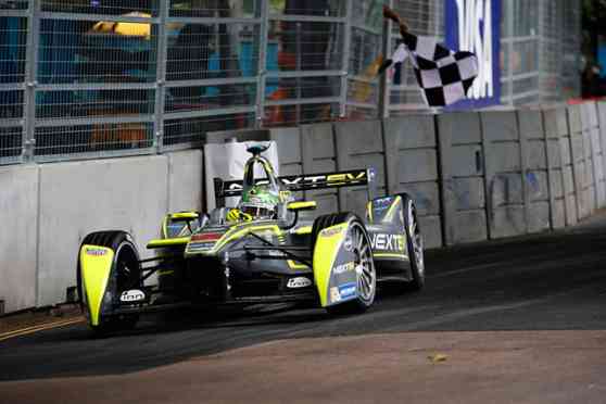 Nelson Piquet Jr clinches Formula E title in a thrilling finale image