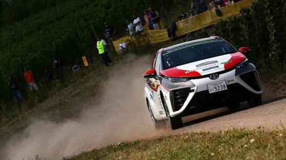 Toyota Mirai tackles WRC stages in 2015 Rallye Deutschland image
