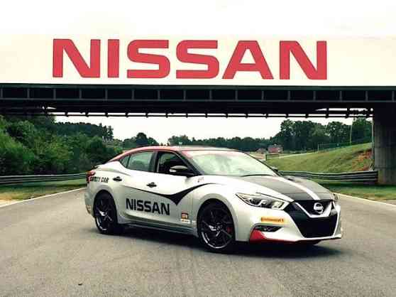 2016 Nissan Maxima safety car revealed image